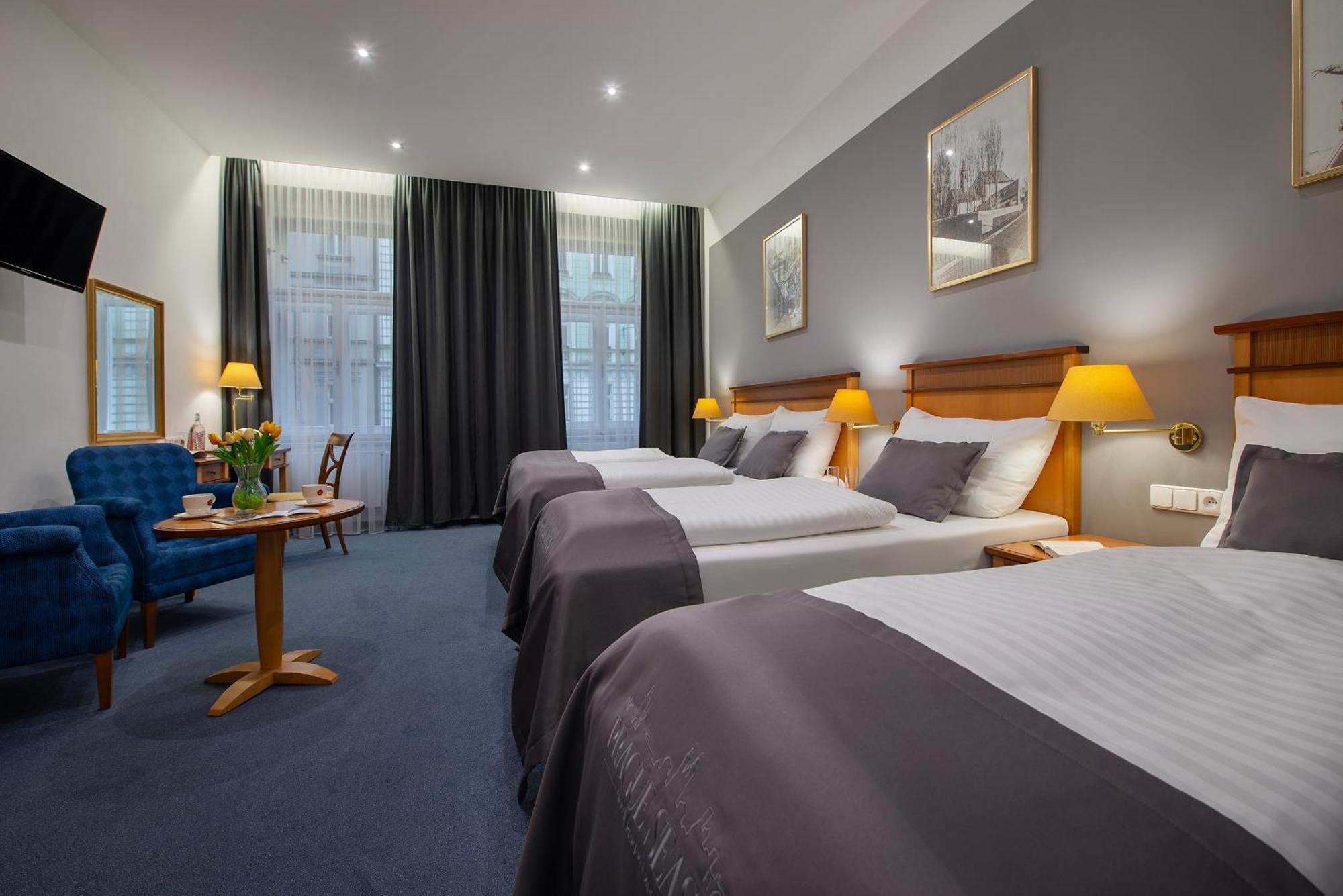 Hotel Season Praag
