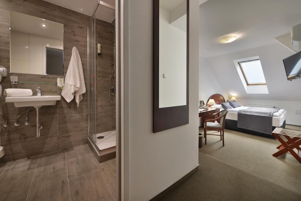 Hotel Season Praha